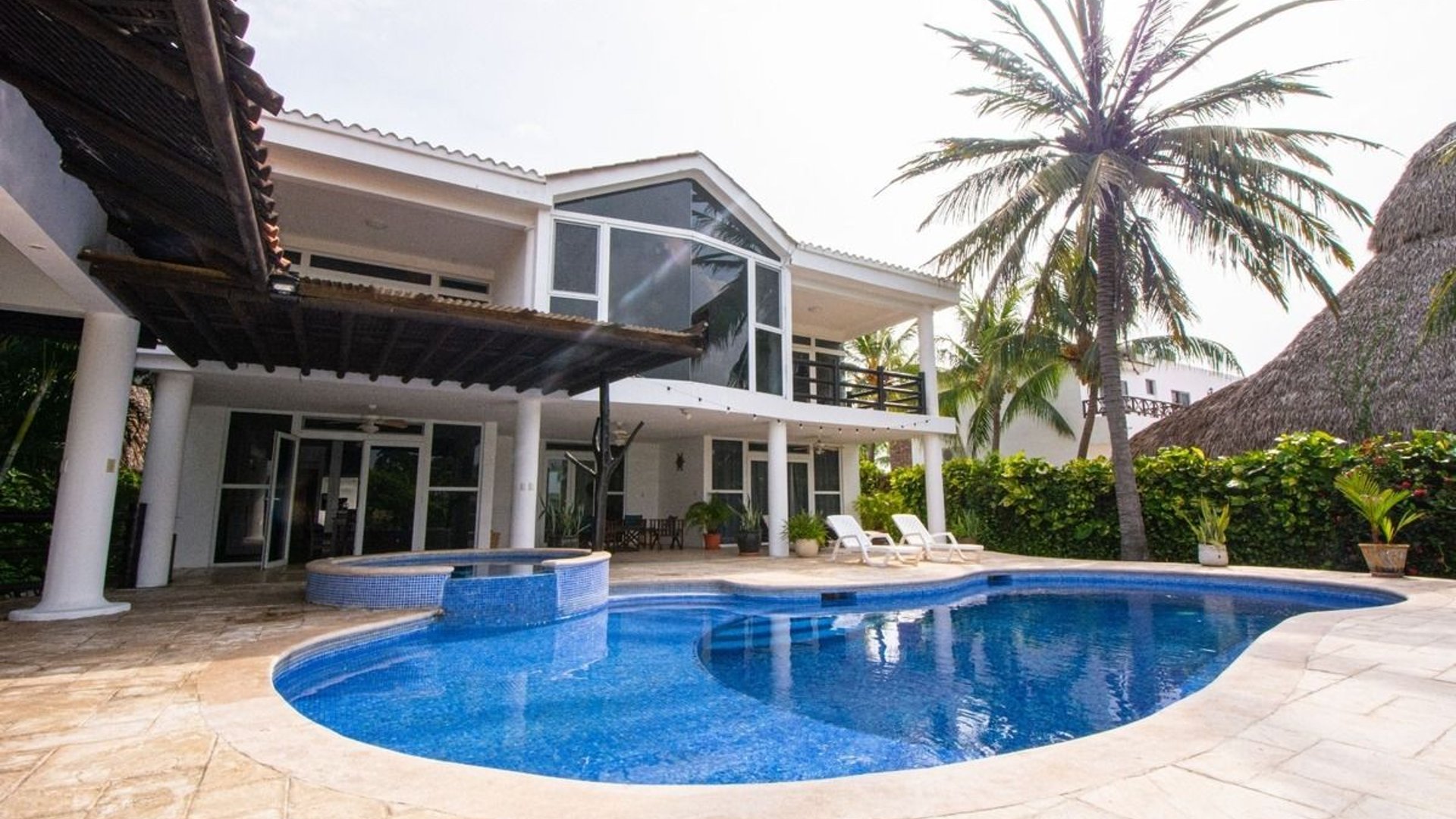 CASA EN VENTA – PÉRGOLAS DEL MAR, IZTAPA