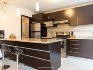 Alquilo lindo y amplio  apartamento amueblado y equipado en zona 10 - 2