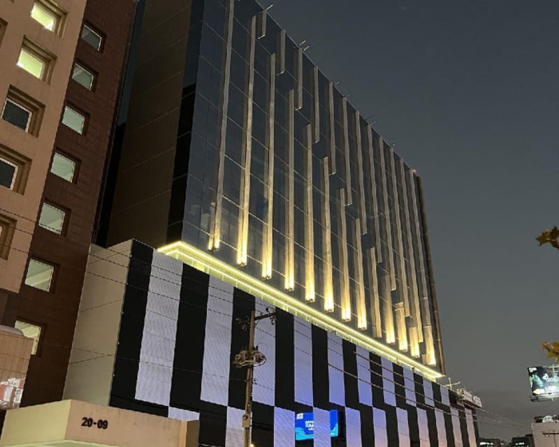 Edificio en alquiler 8,000M2 Boulevard proceres Zona 10