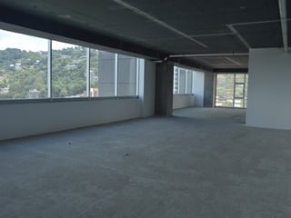 Oficina en renta Vista Hermosa zona 15 edificio nuevo - 2