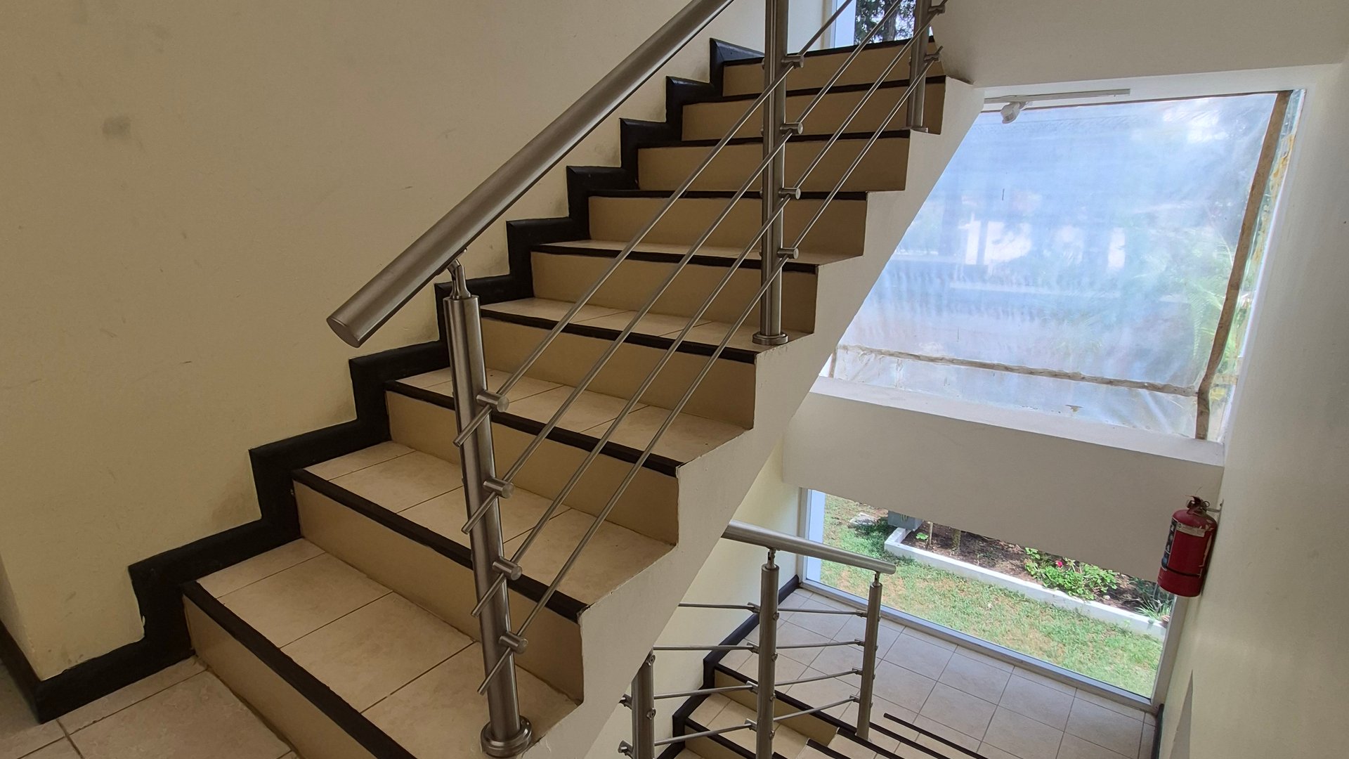 Apartamento en Renta en Kanajuyu Zona 16 - Miniatura 31