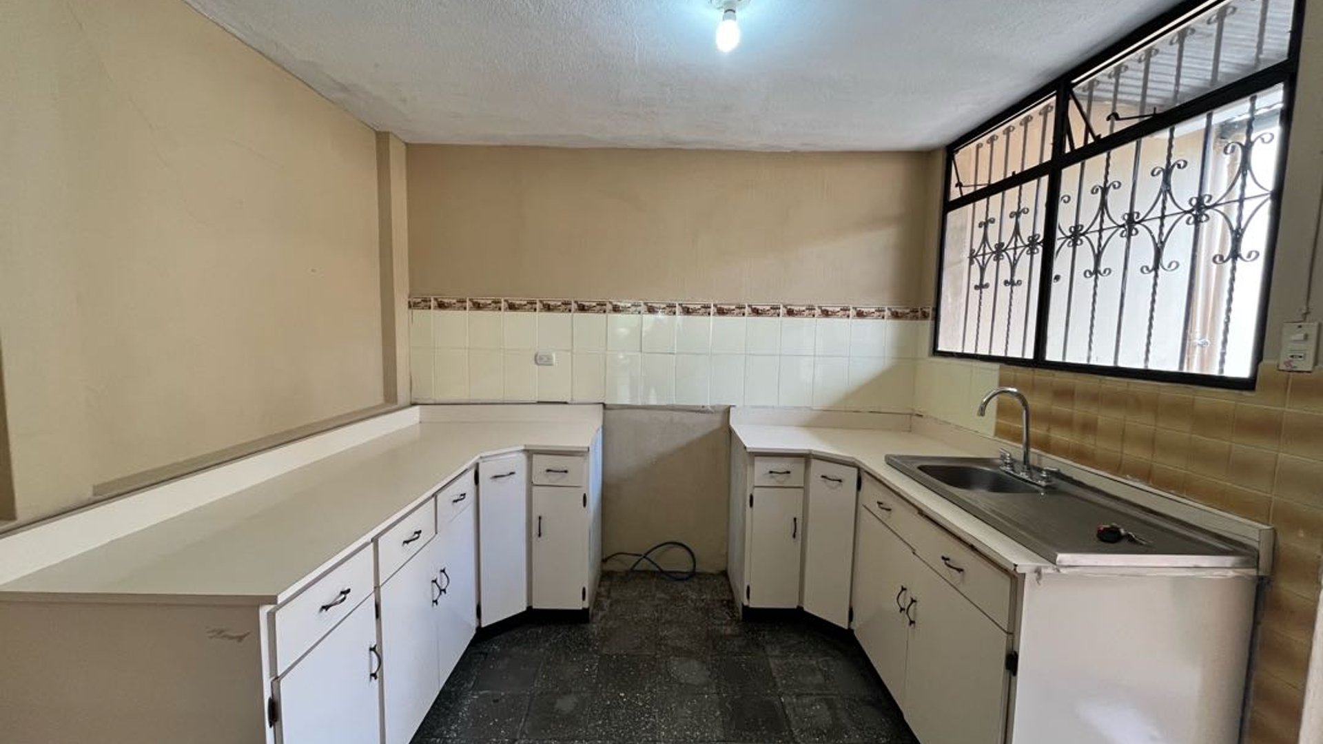 Casa en Venta, Loma Linda, Zona 11 - Miniatura 13