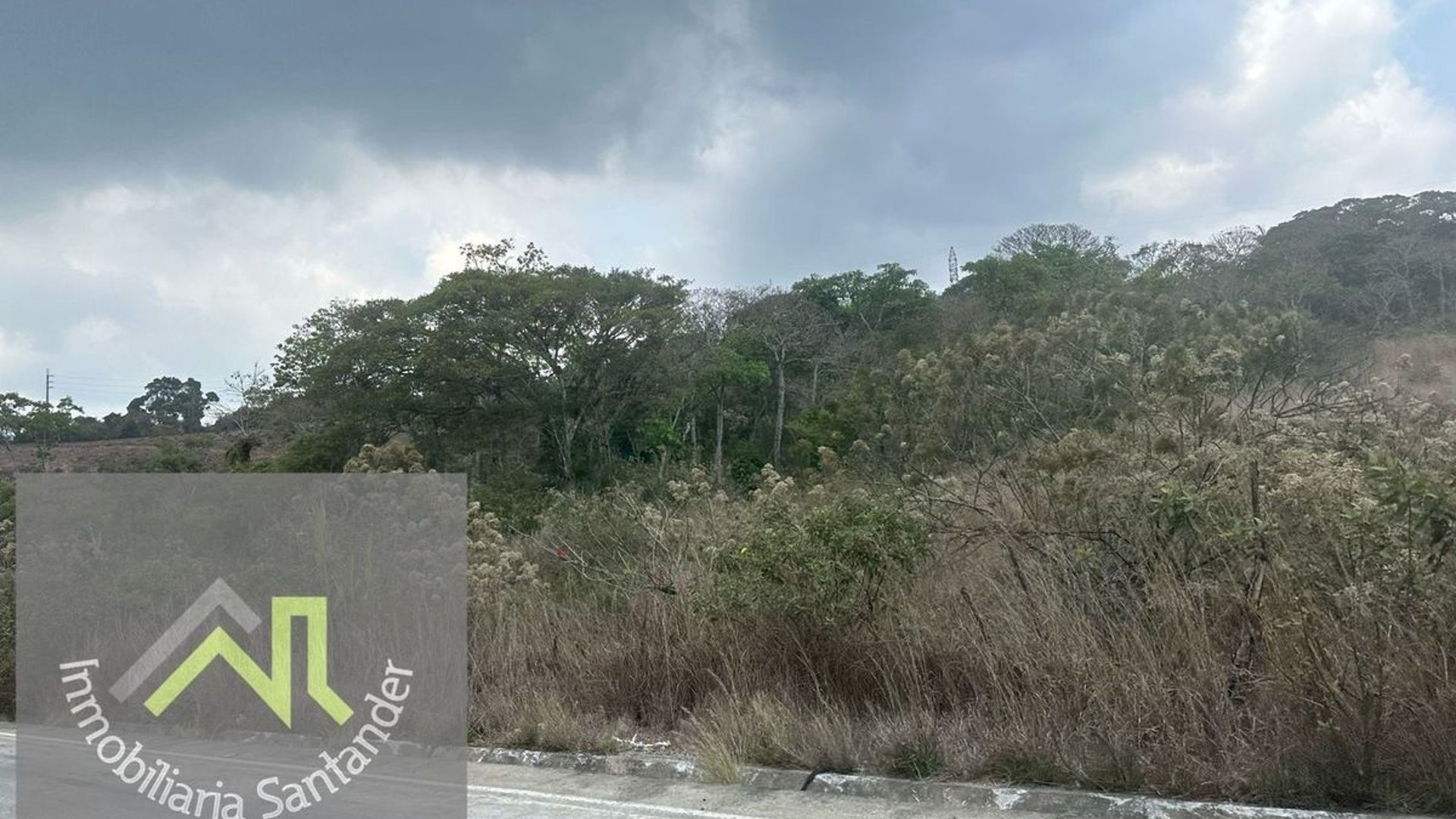 GRAN TERRENO EN VENTA – IDEAL PARA PROYECTO INMOBILIARIO/ BARBERENA - Miniatura 16
