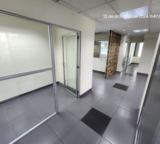 Venta de oficina en zona 14 Ref-4965
