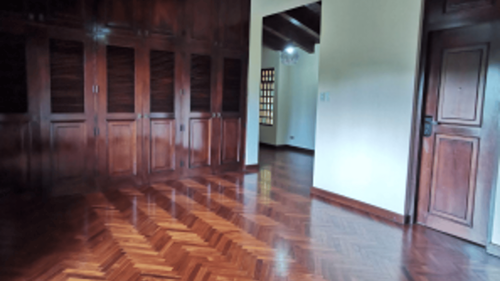 Casa en Renta zona 14 - excelente ubicación - Miniatura 12