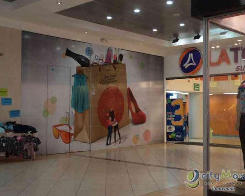 Local en Food Court zona 17