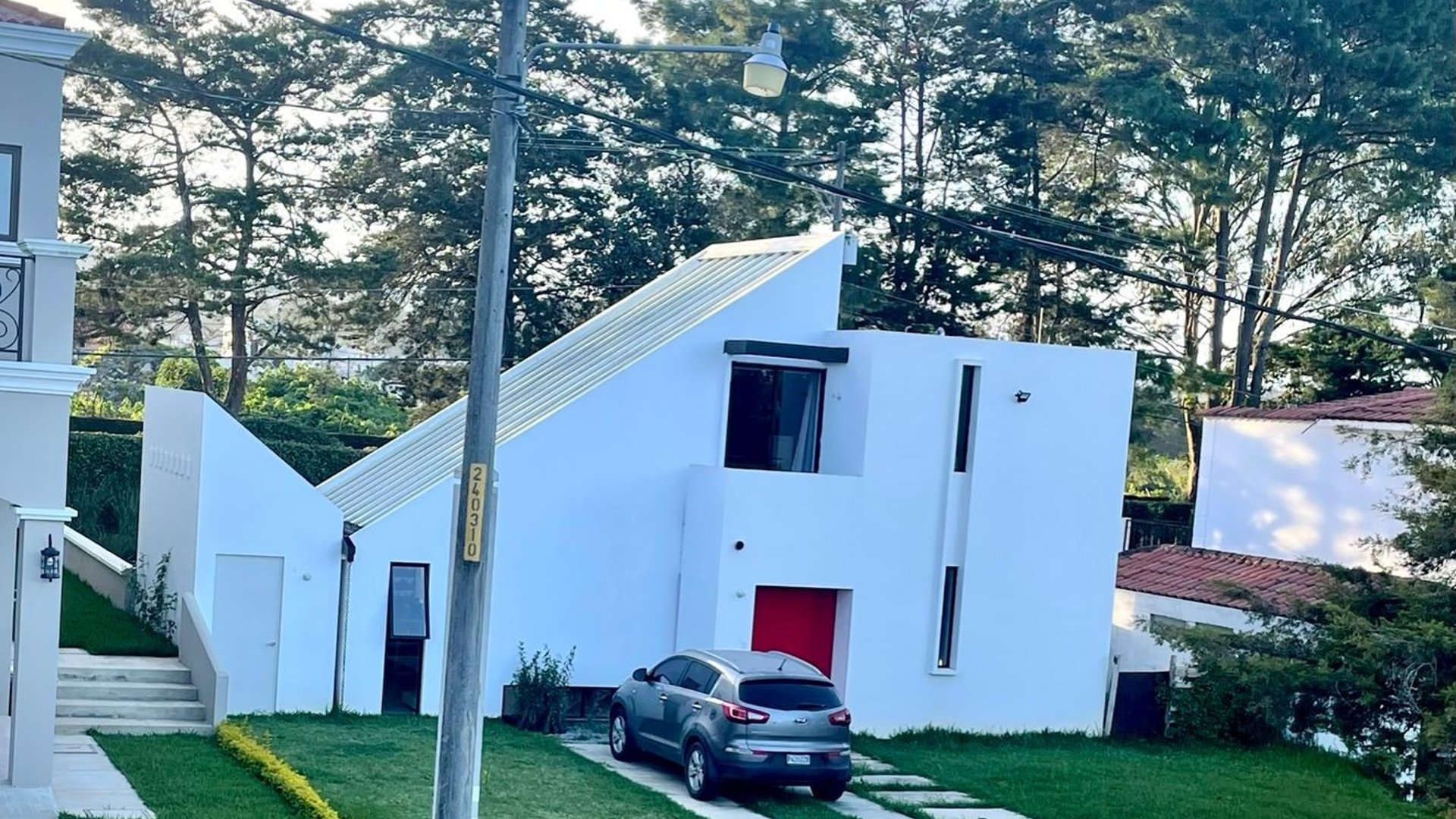 Casa en renta - minimalista - amueblada Hacienda San Ángel Ref-6066