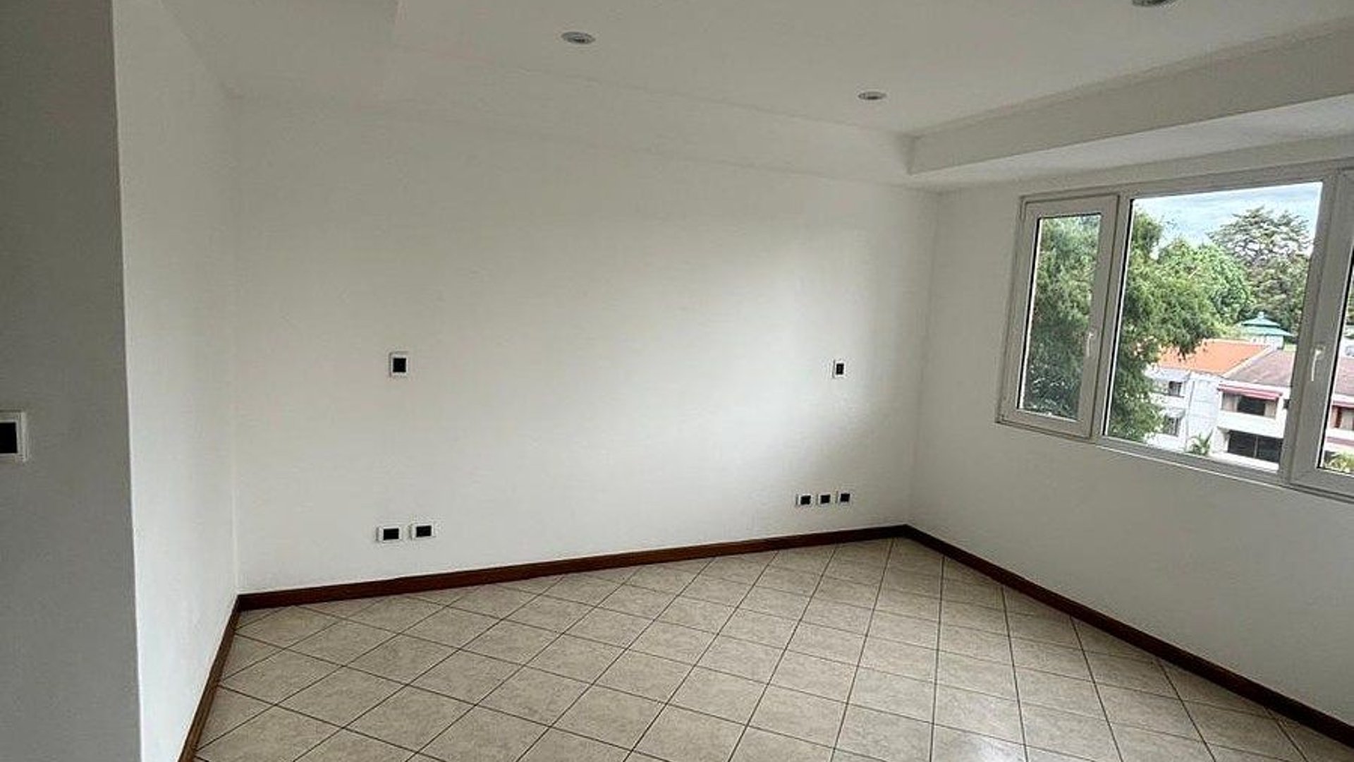 Apartamento en Renta – La Candelaria, Zona 14 - Miniatura 4