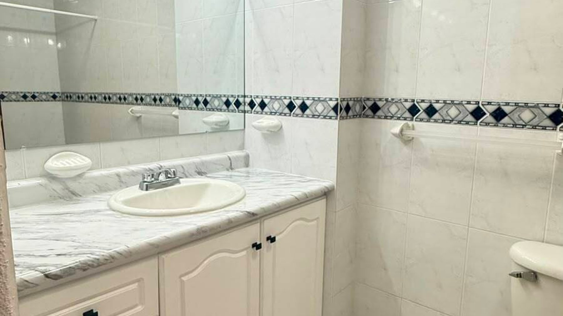 Apartamento en Venta zona 16 / La Montaña - Miniatura 5