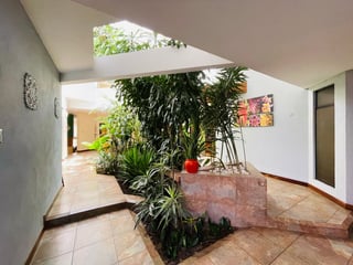 VENTA DE HERMOSA Y AMPLIA CASA - LA ENCANTADA, KM 12.7 CES - 2