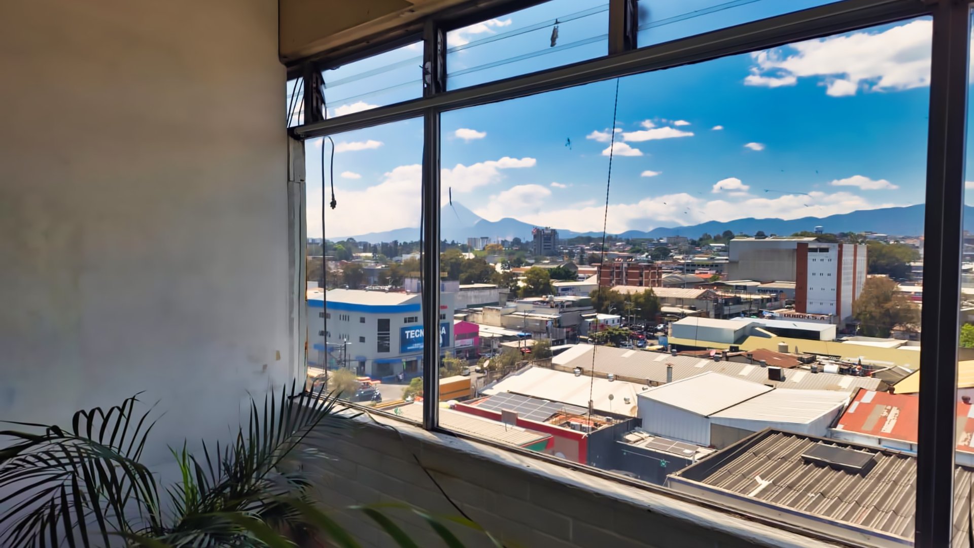 Edificio en venta | Zona 9, frente a Transmetro - Miniatura 11