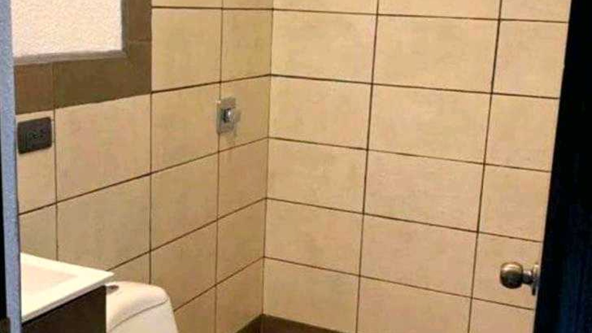 APARTAMENTO PARA INVERSIONISTA EN VENTA????Edificio Euzkadi, zona 16 - Miniatura 7