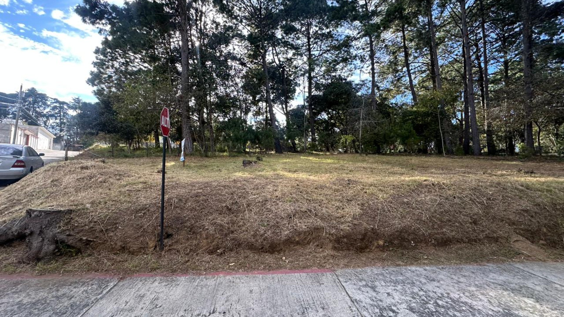 VENTA DE TERRENO EN AREA RESIDENCIAL SAN LUCAS/SANTIAGO
