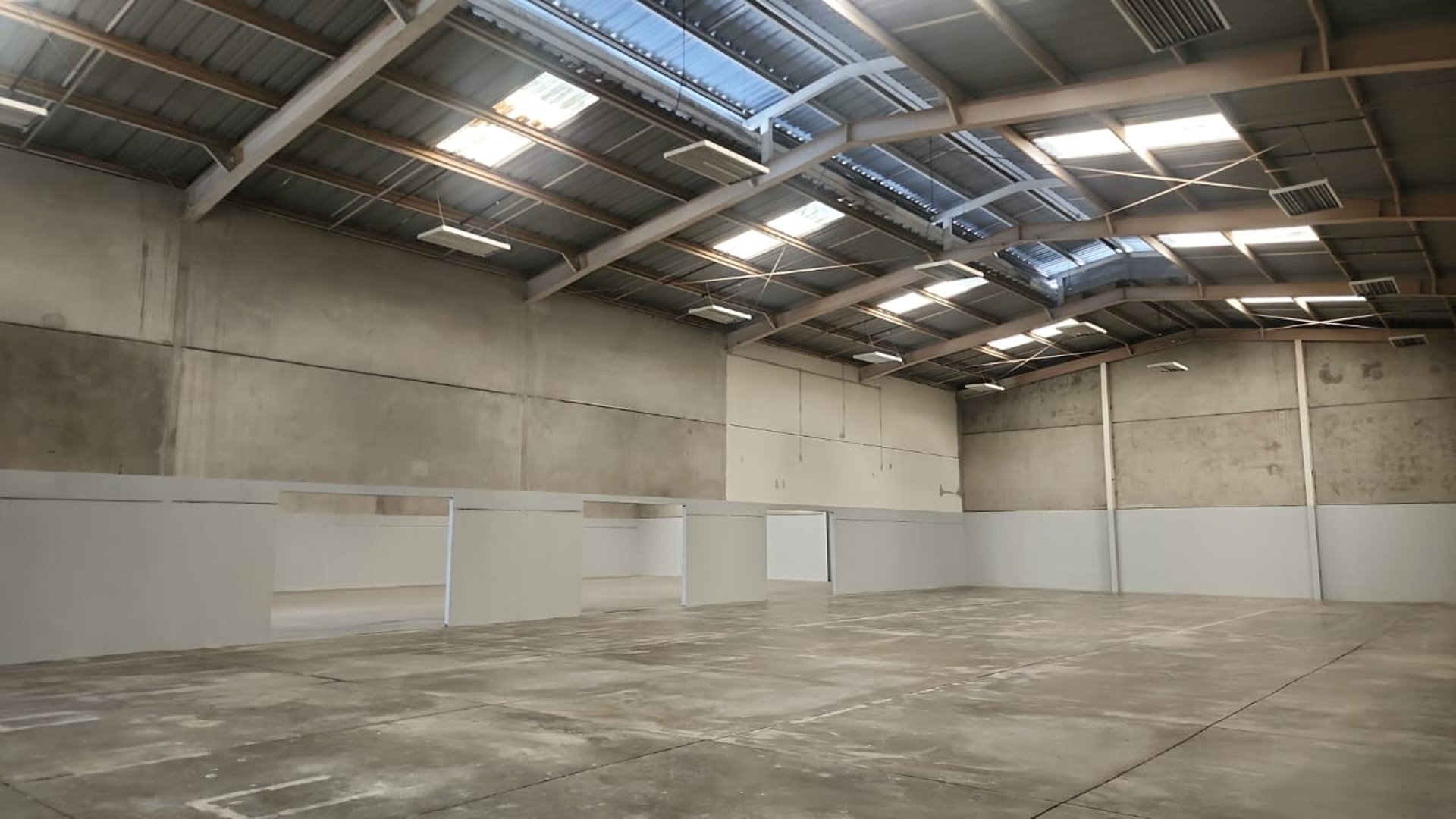 OFIBODEGA EN COMPLEJO ZONA 6 DE VILLA NUEVA - Miniatura 10