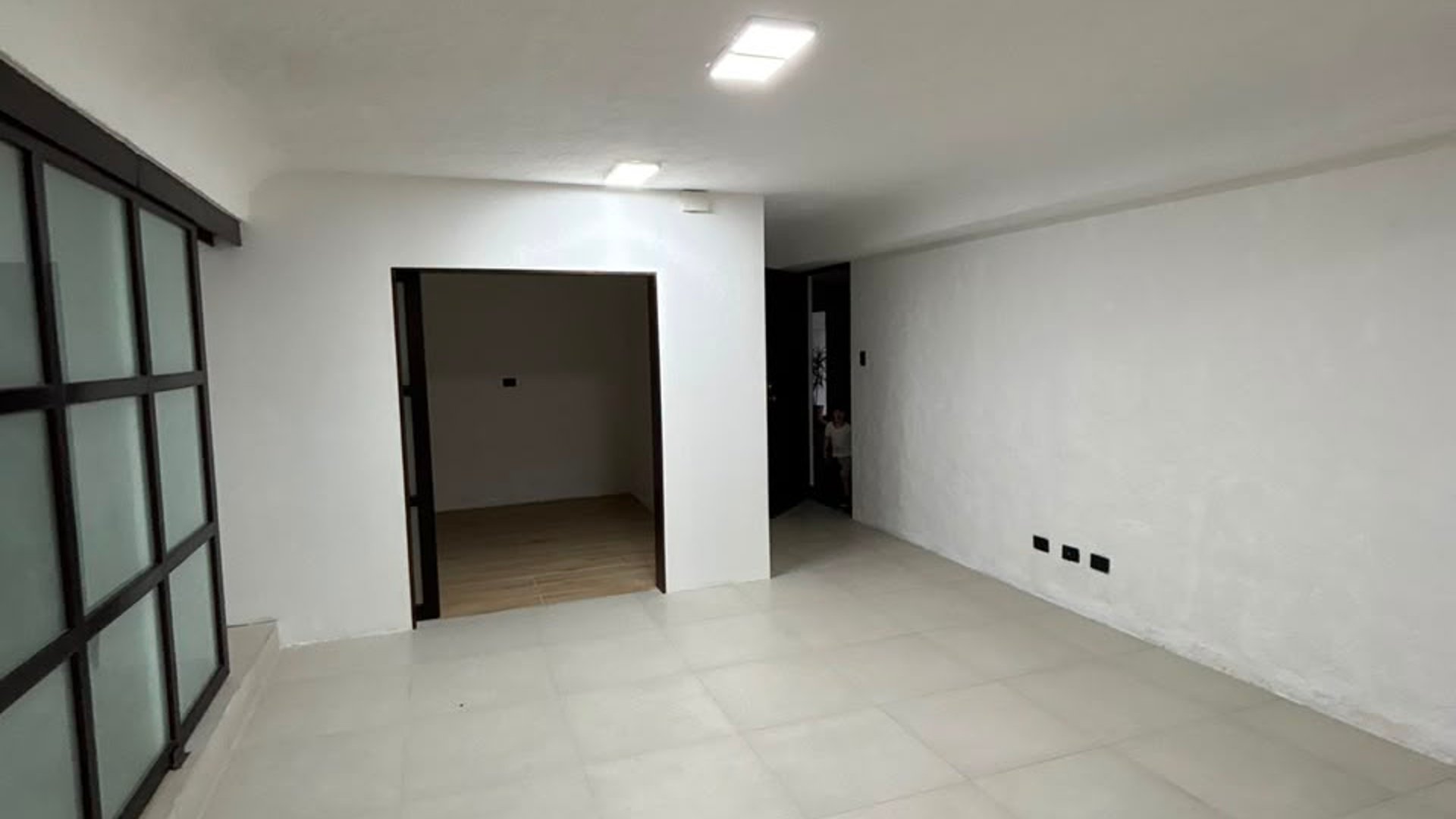 Apartamento en Alquiler Edificio La Barranca, zona 15 VH1 - Miniatura 6
