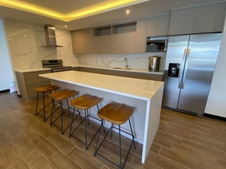 Apartamento de 3 habitaciones en alquiler, Edificio Castalia zona 15 - 4