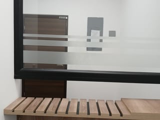 Rento Oficina Comercial en Zona 15 - 5