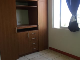 Apartamento en venta - 3 habitaciones nivel medio en  zona 12 Ref-5770 - 5