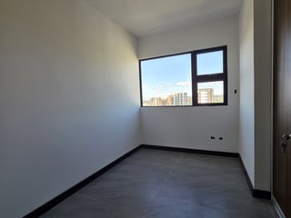 Venta Apartamento en Zona 15 Vista Hermosa II Guatemala - Image 4