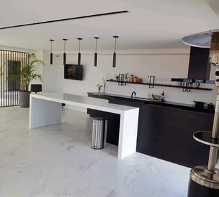 Alquilo Lindo Apartamento en Edificio Céntrico z5