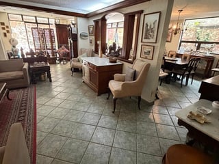 Casa en Venta dentro de condominio en zona 10 - 2