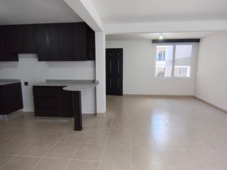 📍 CASA EN RENTA – 4 HAB. + ESTUDIO | VERDEA ARRAZOLA | KM 16.5 - 4