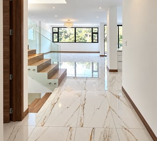Casa de lujo en venta en Oakland, Zona 10 – 400 m², terraza y jardines