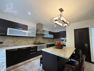Casa en venta, en Muxbal - 5